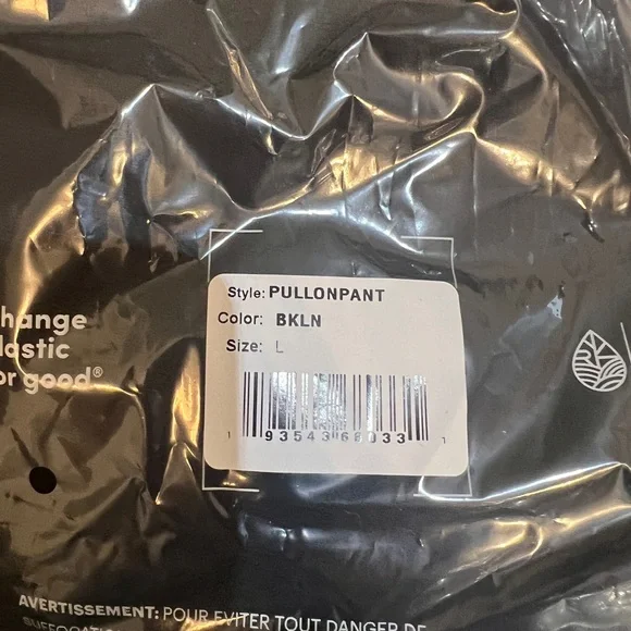 Frank & Eileen Malibu Black Travel Set Size L New in box - Picture 3 of 5